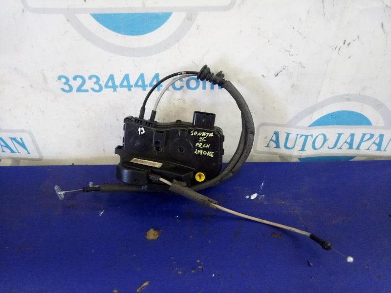 Запчасть замок двери передний левый HYUNDAI SONATA YF 10-14 81310-3S010 Б/У Замок двери передний левый HYUNDAI SONATA YF 10-14 81310-3S010 Б/У