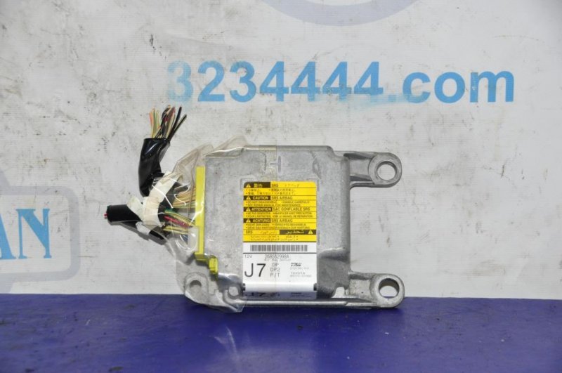 Блок управления AIRBAG TOYOTA MATRIX 02-08 2005 ZZE132 1.8L 1ZZ-FE 89170-01060 Б/У