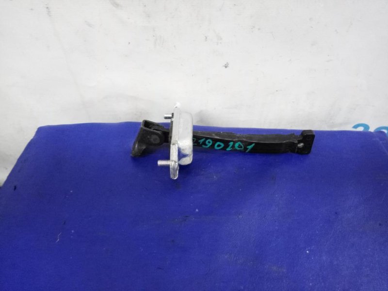 Запчасть ограничитель двери задний левый KIA SORENTO XM 09-14 2012 Внедорожник 2.4 79480-2P000 Б/У Ограничитель двери задний левый KIA SORENTO XM 09-14 2012 Внедорожник 2.4 79480-2P000 Б/У