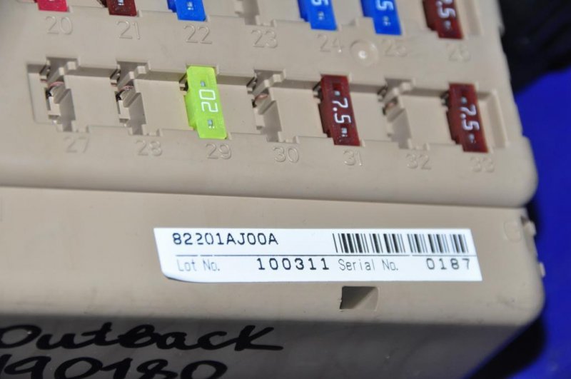 Блок предохранителей салон SUBARU OUTBACK 09-14 BR Внедорожник 2.5