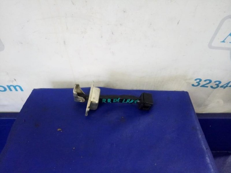 Ограничитель двери задний левый LANCER X 10 07-15 2007 Седан 2.0 Ограничитель двери задний левый LANCER X 10 07-15 2007 Седан 2.0