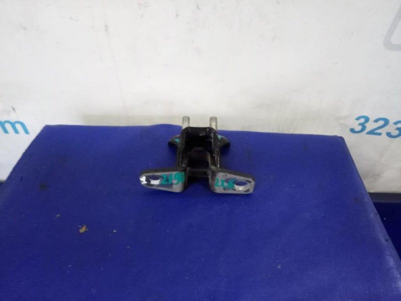 Петля двери верхняя задняя левая MITSUBISHI LANCER X 10 07-15 2007 Седан 2.0 5732A007 Б/У