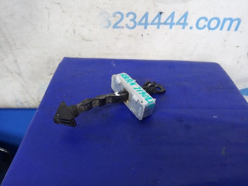 Запчасть ограничитель двери задний правый MAZDA 6 GJ 12- 2013 Седан 2.5 GHP9-72-270A Б/У Ограничитель двери задний правый MAZDA 6 GJ 12- 2013 Седан 2.5 GHP9-72-270A Б/У