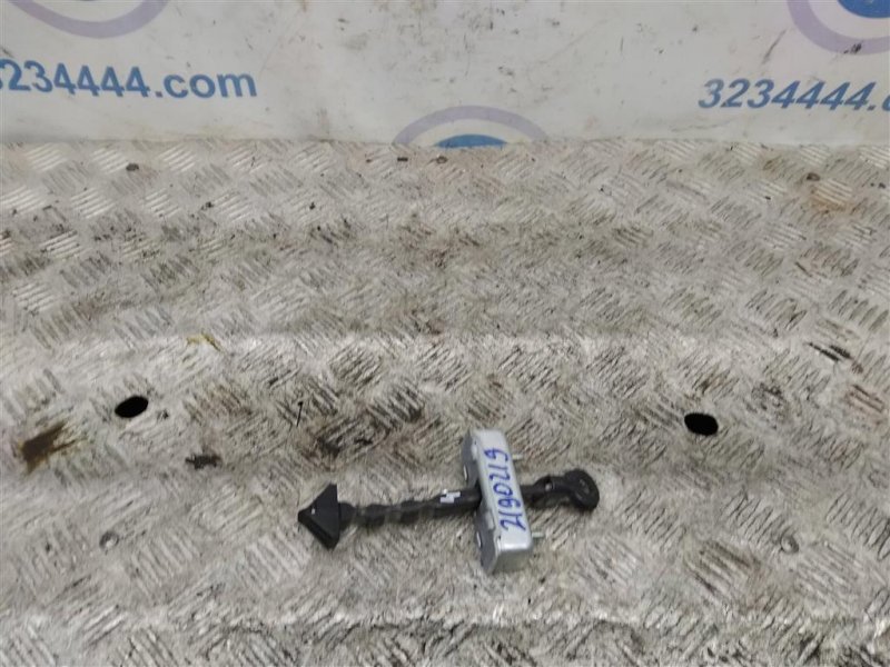 Ограничитель двери задний левый MAZDA 6 GJ 12- 2013 Седан 2.5 GHP9-72-270A Б/У