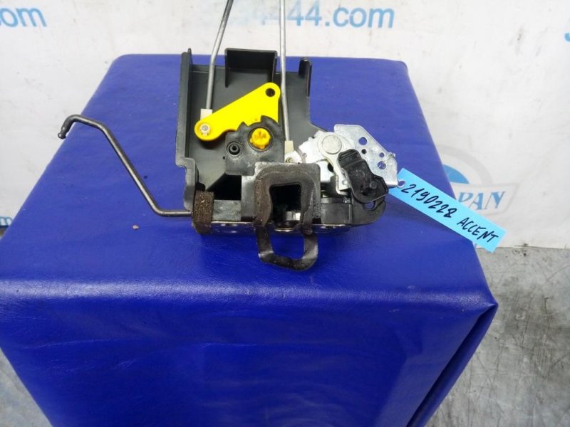 Замок двери задний левый HYUNDAI ACCENT MC 06-10 81410-1E000 Б/У