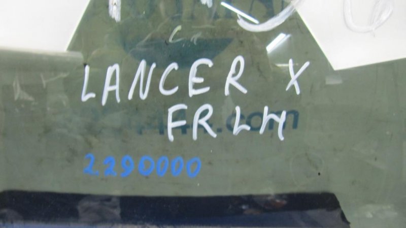 Стекло двери переднее левое LANCER X 10 07-15
