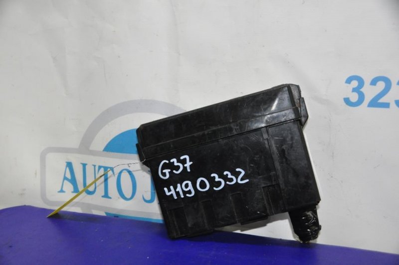 Блок предохранителей моторный отсек G25/G35/G37/Q40 06-14 2011 Седан 3.7 VQ37VHR