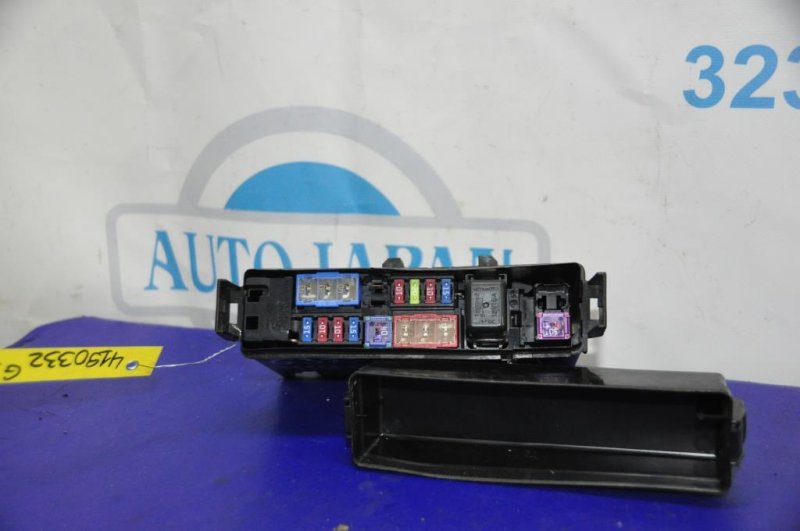 Блок предохранителей моторный отсек INFINITI G25/G35/G37/Q40 06-14 2011 Седан 3.7 VQ37VHR 24372-JK60A Б/У