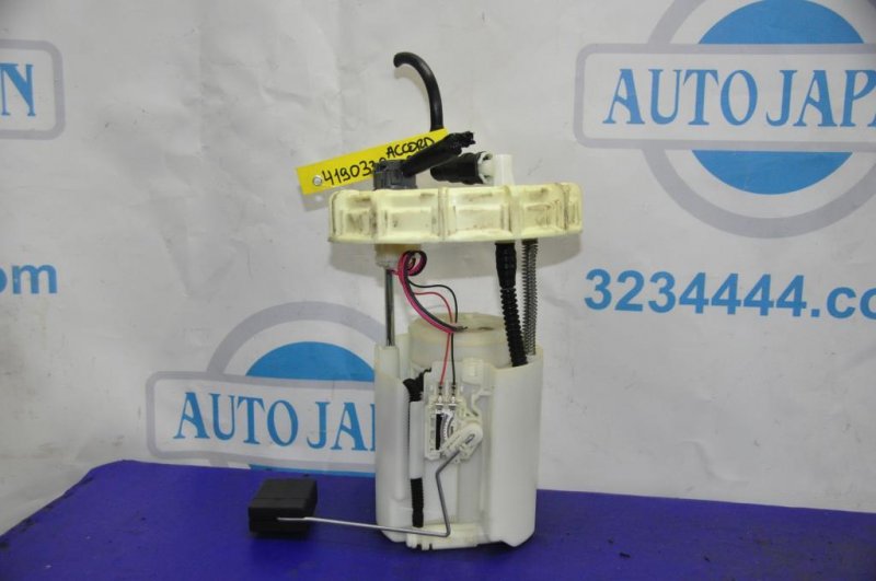 Топливный насос HONDA ACCORD CR 13-18 2015 Седан 2.4 17045-T2A-A01 Б/У