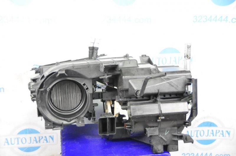 Корпус печки MATRIX 02-08 2005 ZZE132 1.8L 1ZZ-FE Корпус печки MATRIX 02-08 2005 ZZE132 1.8L 1ZZ-FE