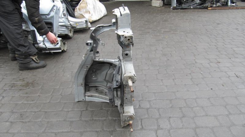 Четверть кузова передняя правый G25/G35/G37/Q40 06-14