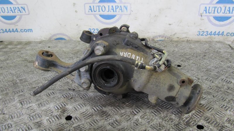 Редуктор передний TOYOTA TUNDRA 07-13 Б/У
