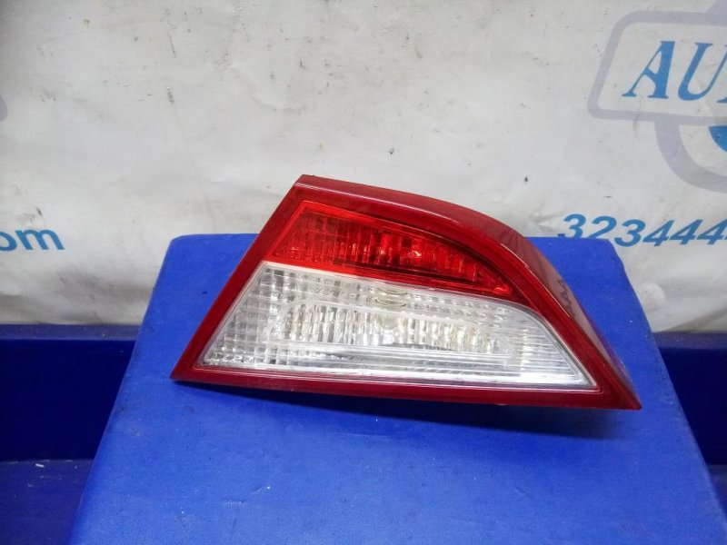 Фонарь внутренний задний правый HYUNDAI SONATA YF 10-14 92404-3Q000 Б/У