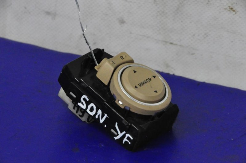 Блок управления зеркалами HYUNDAI SONATA YF 10-14 93573-3S000RAS Б/У