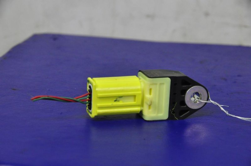 Датчик удара TOYOTA CAMRY 50 12-15