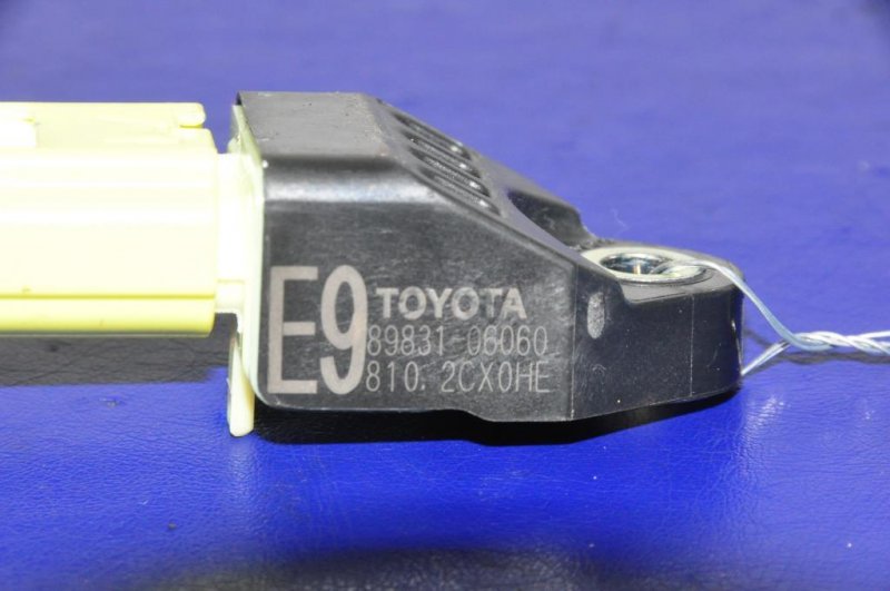 Датчик удара CAMRY 50 12-15