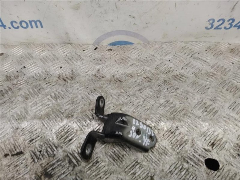 Запчасть петля двери нижняя задняя правая HYUNDAI SONATA YF 10-14 Б/У Петля двери нижняя задняя правая HYUNDAI SONATA YF 10-14 Б/У