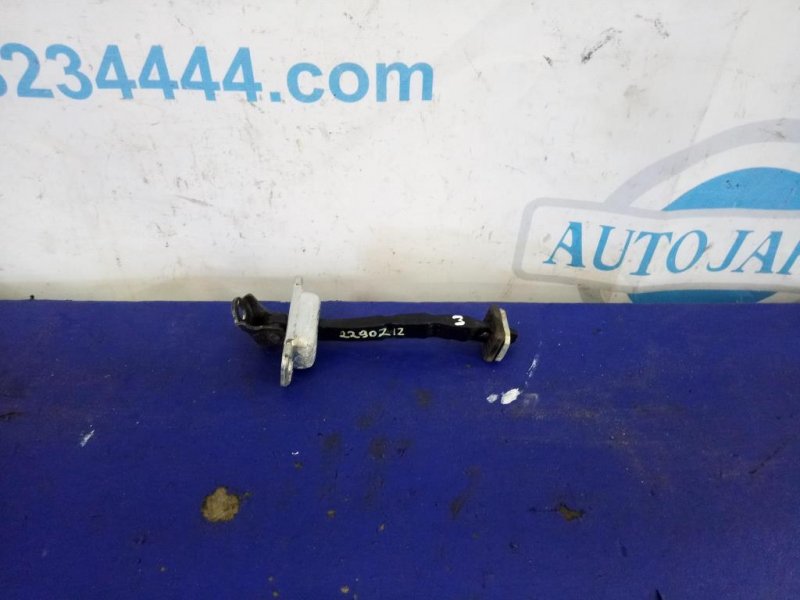 Ограничитель двери передний правый HYUNDAI SONATA YF 10-14 79390-3S000 Б/У
