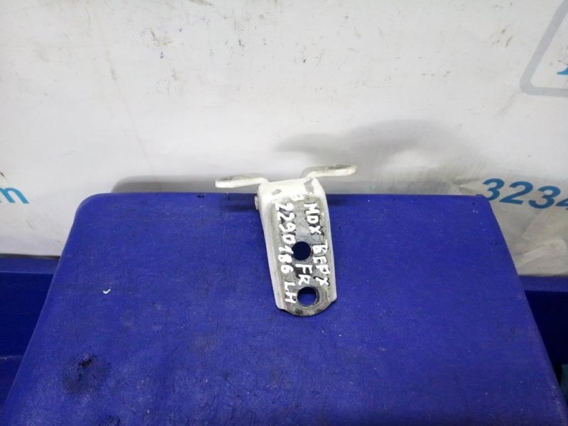 Петля двери верхняя передняя левая ACURA MDX (YD2) 06-13 2007 YD2 3.7 67450-S5D-A01ZZ Б/У