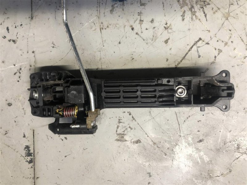 Ручка двери наружная передняя правая RAV4 05-12