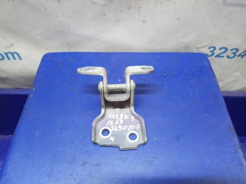 Петля двери нижняя передняя правая SUZUKI SX4 06-13 69320-63J00 Б/У