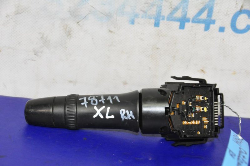 Подрулевой переключатель правый MITSUBISHI OUTLANDER XL 05-13 8612A015 Б/У