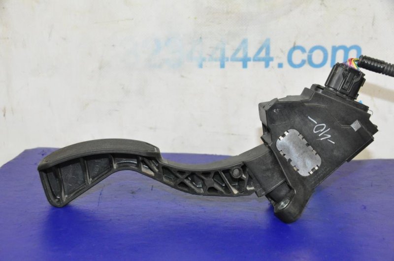Педаль газа TOYOTA CAMRY 40 06-11 78110-33040 Б/У