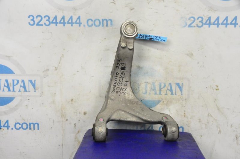 Рычаг задней подвески поперечный верхний задний правый KIA SORENTO XM 09-14 55240-1U000 Б/У