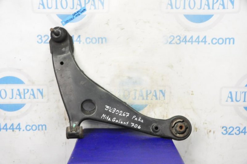 Рычаг передней подвески нижний передний правый MITSUBISHI GALANT 03-12 2011 Седан 2.4 MN161706 Б/У