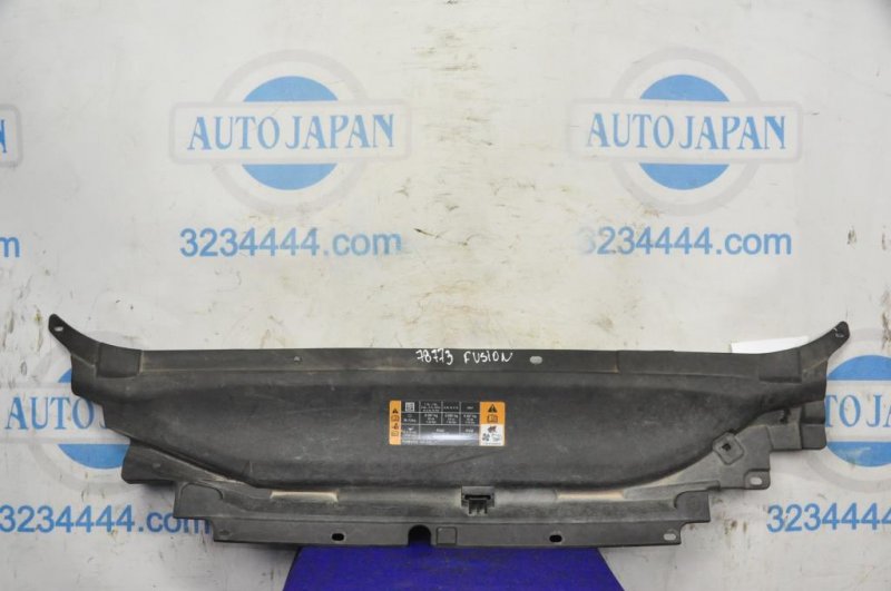 Накладка замка капота FORD FUSION 14- DS73-16613-AF Б/У