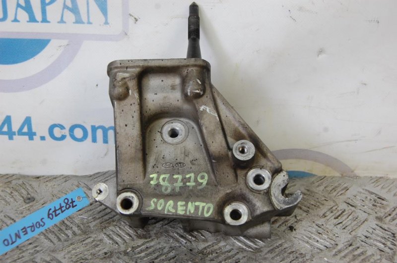Кронштейн двигателя SORENTO BL 02-09