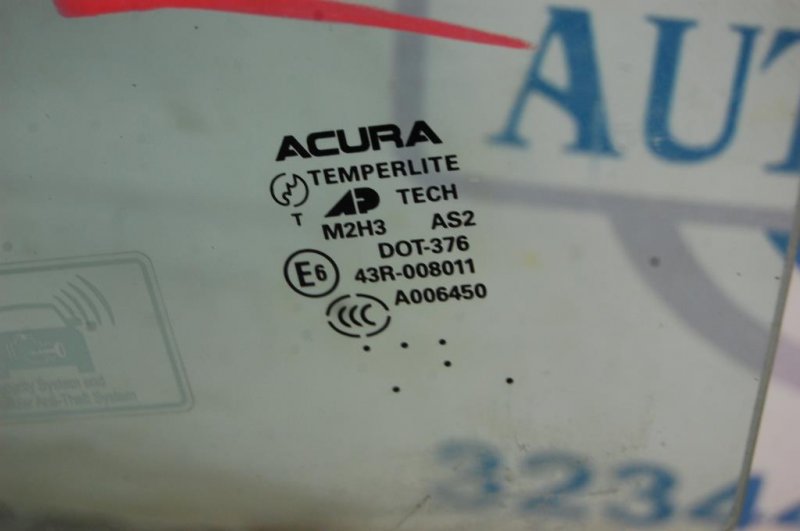 Стекло двери переднее левое ACURA MDX (YD2) 06-13 YD2