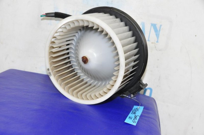 Запчасть моторчик печки HYUNDAI SONATA YF 10-14 2011 Седан 2.0 97113-3S000 Б/У Моторчик печки HYUNDAI SONATA YF 10-14 2011 Седан 2.0 97113-3S000 Б/У