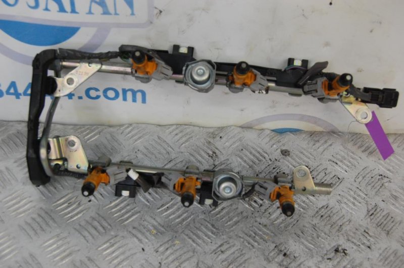 Форсунка топливная G25/G35/G37/Q40 06-14 2011 Седан 3.7 VQ37VHR Форсунка топливная G25/G35/G37/Q40 06-14 2011 Седан 3.7 VQ37VHR