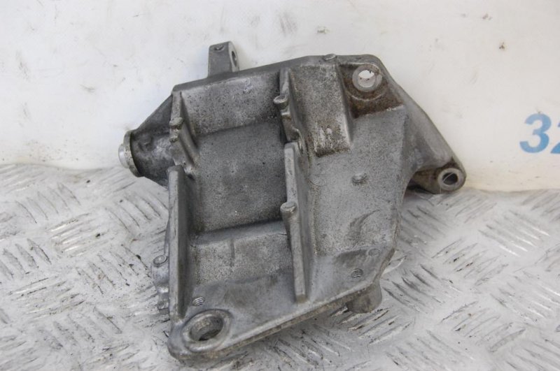 Кронштейн компрессора кондиционера SUBARU OUTBACK 09-14 BR Внедорожник 2.5