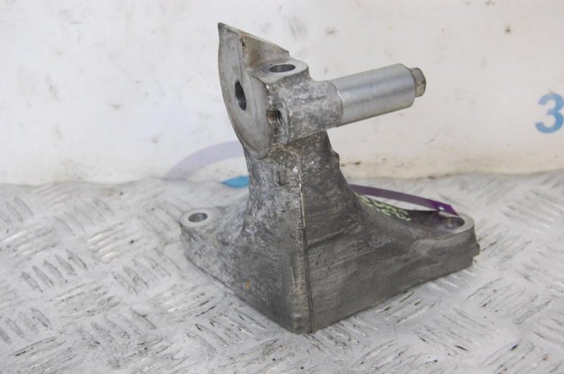 Кронштейн КПП правый OUTBACK 09-14 BR 2010 Внедорожник 2.5