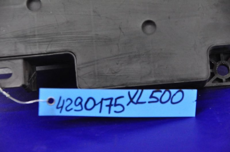 Блок предохранителей салон MITSUBISHI OUTLANDER XL 05-13 Внедорожник 3.0