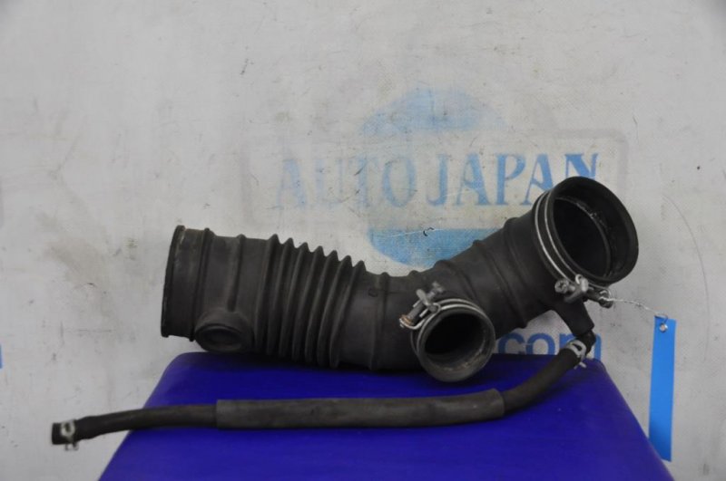 Патрубок воздушного фильтра MITSUBISHI GALANT 03-12 Седан 2.4
