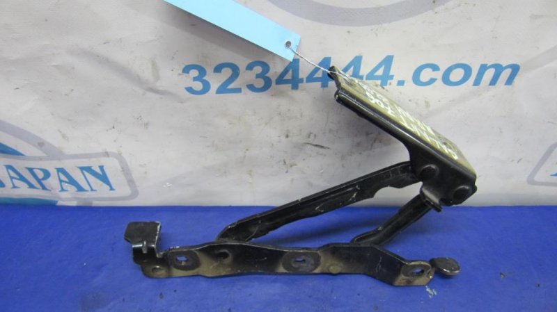 Петля крышки багажника правая MITSUBISHI GALANT 03-12