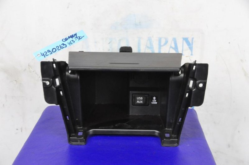 Запчасть накладка торпедо TOYOTA CAMRY 50 12-15 2013 ASV50 2.5 2ARFE 58804-06370 Б/У Накладка торпедо TOYOTA CAMRY 50 12-15 2013 ASV50 2.5 2ARFE 58804-06370 Б/У