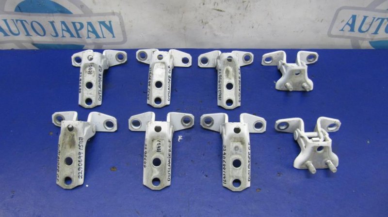 Петля двери MITSUBISHI OUTLANDER 03-07 Б/У