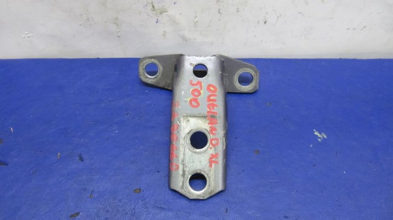 Петля двери OUTLANDER XL 05-13 Петля двери OUTLANDER XL 05-13