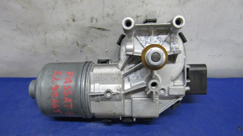 Запчасть моторчик стеклоочистителя передний VOLKSWAGEN PASSAT B7 11-15 6R1 995 119 A Б/У Моторчик стеклоочистителя передний VOLKSWAGEN PASSAT B7 11-15 6R1 995 119 A Б/У