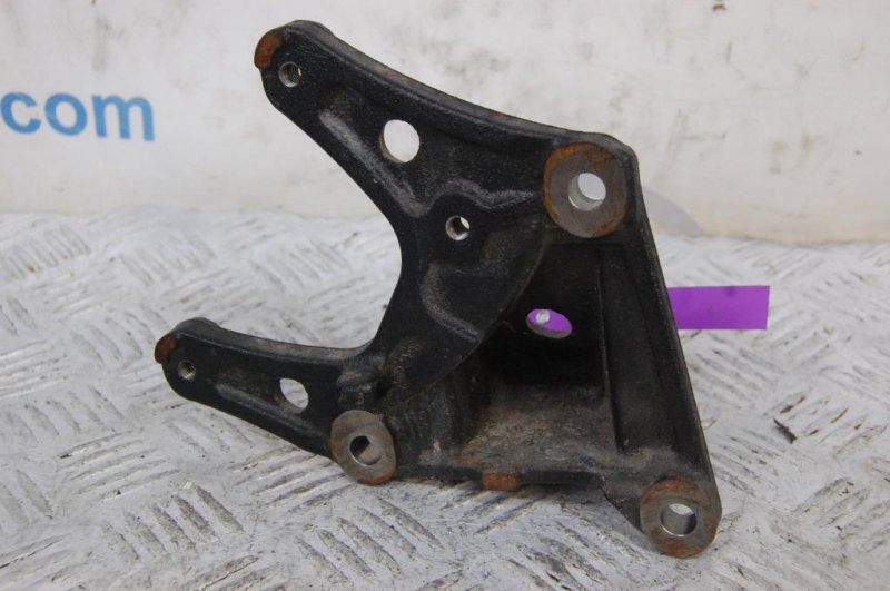 Запчасть кронштейн двигателя передний TOYOTA CAMRY 50 12-15 12311-0V160 Б/У Кронштейн двигателя передний TOYOTA CAMRY 50 12-15 12311-0V160 Б/У