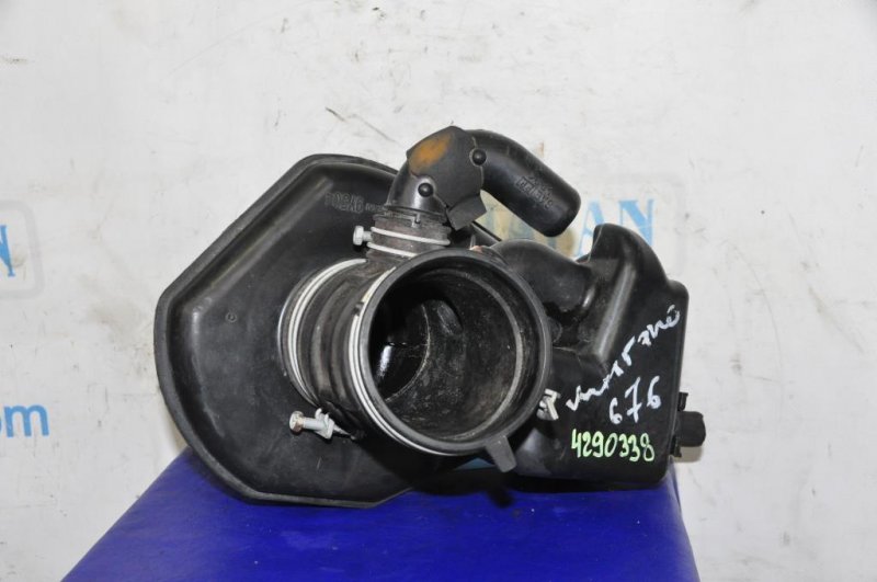 Запчасть резонатор воздушного фильтра NISSAN MURANO Z50 02-07 2006 Внедорожник 3.5 16576-CA000 Б/У Резонатор воздушного фильтра NISSAN MURANO Z50 02-07 2006 Внедорожник 3.5 16576-CA000 Б/У