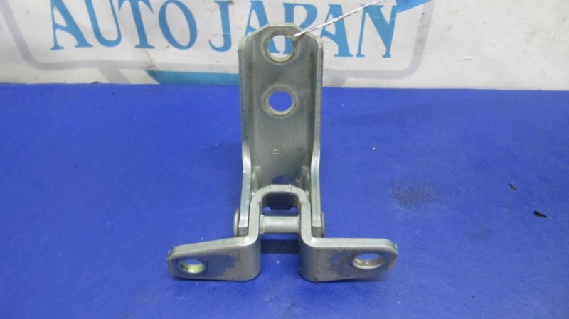 Запчасть петля двери нижняя задняя левая MITSUBISHI LANCER X 10 07-15 5702A006 Б/У Петля двери нижняя задняя левая MITSUBISHI LANCER X 10 07-15 5702A006 Б/У