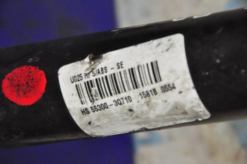 Амортизатор задний HYUNDAI SONATA YF 10-14 Седан 2.0 Амортизатор задний HYUNDAI SONATA YF 10-14 Седан 2.0