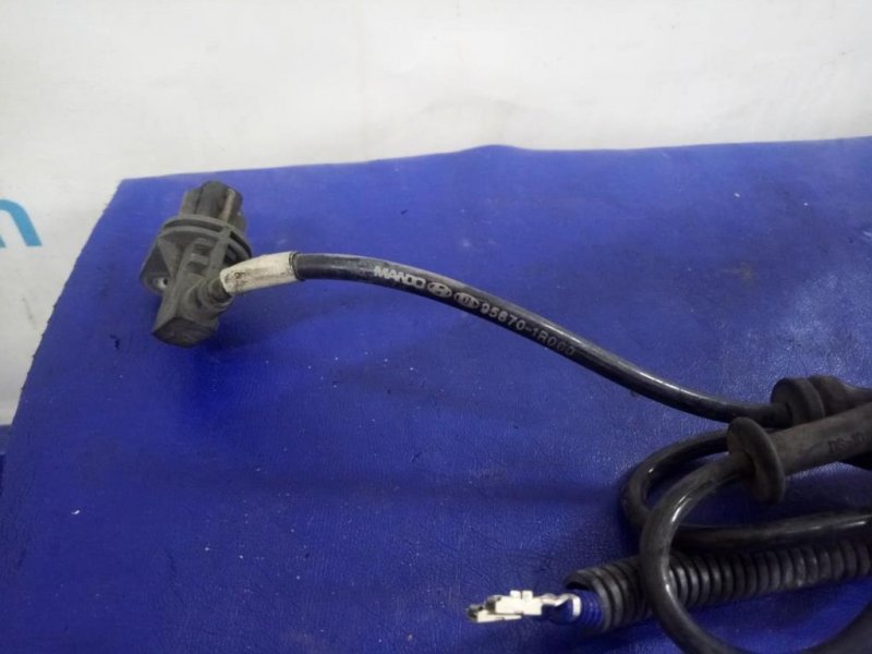 Датчик ABS передний левый ACCENT RB 10- Датчик ABS передний левый ACCENT RB 10-