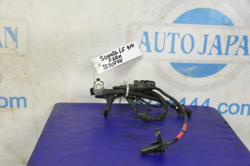 Запчасть датчик abs передний правый HYUNDAI SONATA LF 2014- 59830-C1000 Б/У Датчик ABS передний правый HYUNDAI SONATA LF 2014- 59830-C1000 Б/У