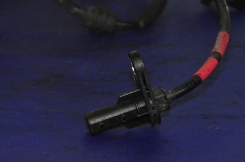 Датчик ABS передний правый HYUNDAI SONATA LF 2014- Датчик ABS передний правый HYUNDAI SONATA LF 2014-